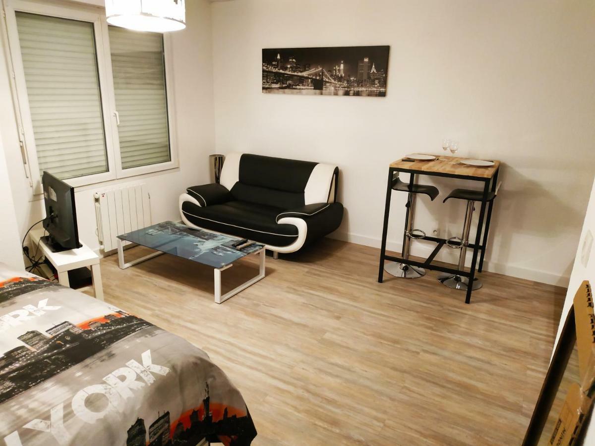 Le New York Bisontin Apartamento Besançon Exterior foto